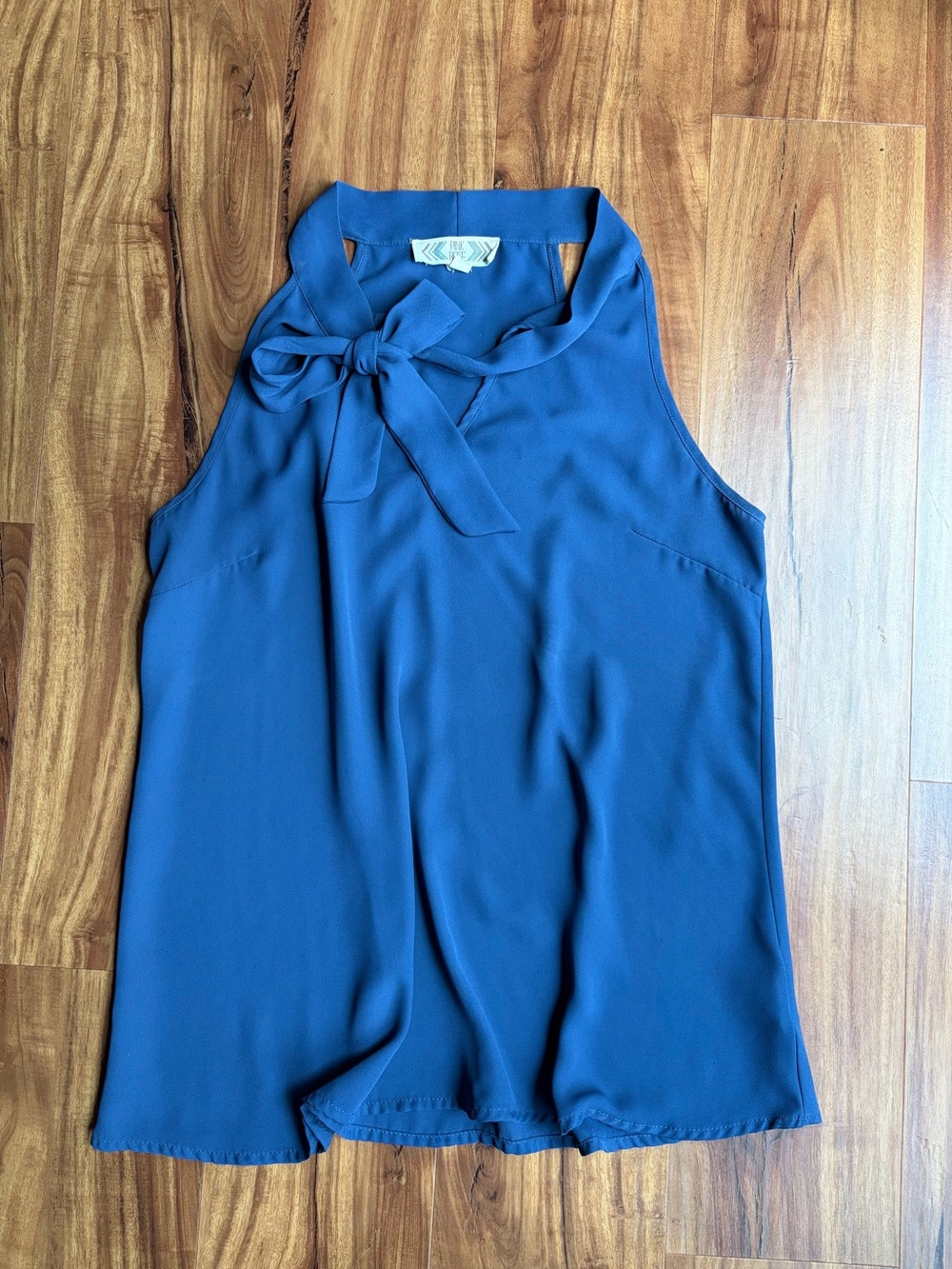 Sleeveless Bow-Neck Blouse - Blue